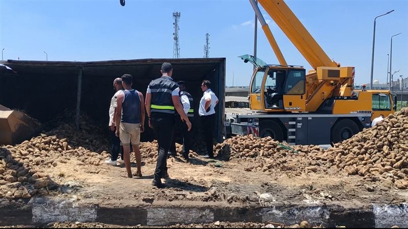 انقلاب مقطورة بنجر