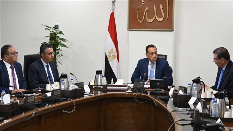 اجتماع رئيس مجلس