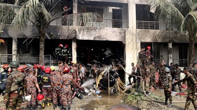 ارتفاع عدد ضحايا سقوط طائرة على حرم مدرسة وكلية في بنجلاديش لـ 119 قتيلا ومصابا