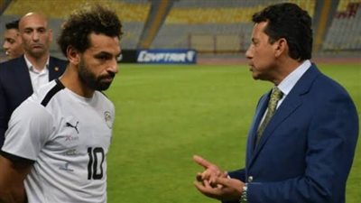 وزير الرياضة يكشف حقيقة تفكير محمد صلاح في الاعتزال دوليا (فيديو)