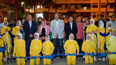  محافظ دمياط يلتقي شباب 