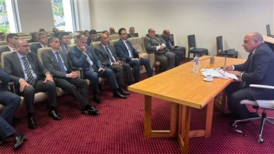 محمود عصمت: نعمل على توطين صناعة المهمات الكهربائية وبطاريات تخزين الطاقة 