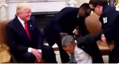 تباهى به الرئيس الأمريكي، قصة فيديو اعتقال ترامب لـ أوباما في المكتب البيضاوي