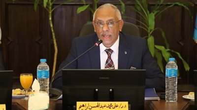 شئون التعليم والطلاب بجامعة الإسكندرية تعتمد ضوابط التحويل ونقل القيد والقبول 2026