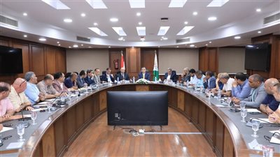 قرار عاجل من الجيزة باستكمال أعمال بناء الدور المتصالح عليه للحاصلين على نموذج 8