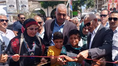 محافظ شمال سيناء يفتتح سوق اليوم الواحد بالعريش