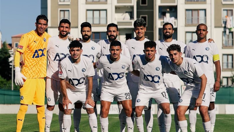 بيراميدز. فيتو