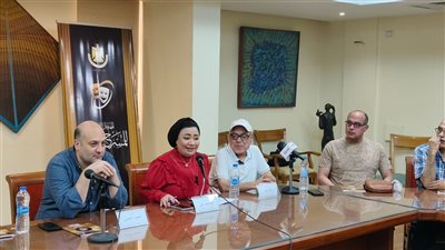 أحمد نبيل في ندوة تكريمه: اعتزلت احتراما لنفسي وهذه حكايتي مع ثلاثي أضواء المسرح (صور)