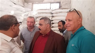 وكيل زراعة الدقهلية يتابع أداء الجمعيات التابعة وسير عملية صرف الأسمدة