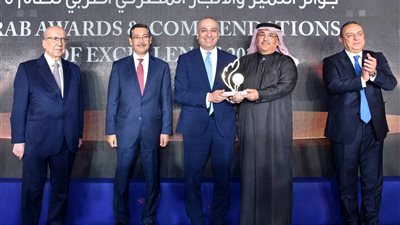 البنك الزراعي يحصد جائزة التميز والإنجاز المصرفي كأفضل بنك لدعم وتمويل التنمية الزراعية المستدامة لعام 2025