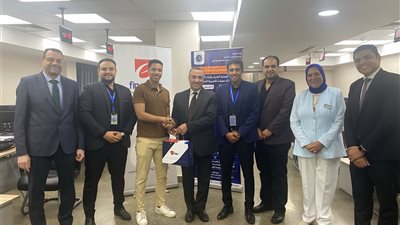 «الضرائب» توزع أجهزة نقاط البيع (POS) مجانا للمنضمين للنظام المبسط في الإسكندرية