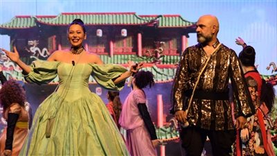 15 صورة ترصد عرض 