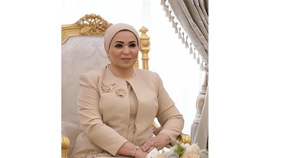 لحظة إدلاء قرينة السيسي بصوتها في انتخابات مجلس النواب 2025 (فيديو)