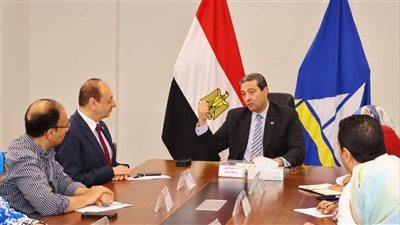 محافظ دمياط يتابع الاستعدادات الجارية في رأس البر لاستقبال موسم الصيف