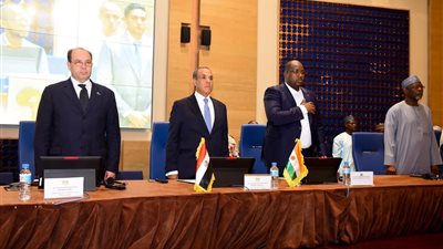 بمشاركة 30 من رجال الأعمال ورؤساء الشركات المصرية، افتتاح منتدى الأعمال المصري- النيجري الأول