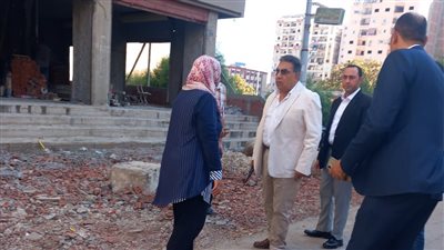 محافظ الدقهلية يتفقد مستوى الخدمات المقدمة للمواطنين في طلخا ويشكر عمال النظافة (صور)