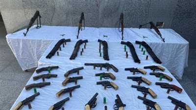 ضبط كميات من المخدرات والأسلحة وتنفيذ مئات الأحكام القضائية في 3 محافظات 