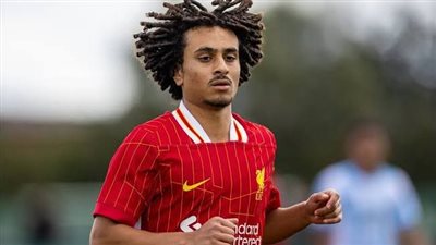 ثلاثي ليفربول وآرسنال وأوكسير في معسكر منتخب 20 عاما (فيديو)