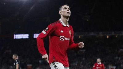 رسميا، مانشستر يونايتد يمنع طباعة أسماء ثلاثة من أساطير النادي على قمصان الموسم الجديد