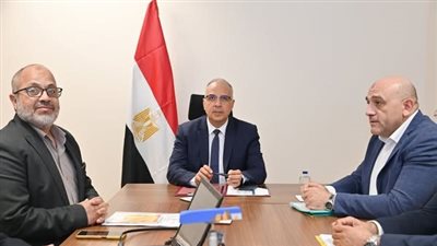 وزير الري يتابع أعمال حماية الشواطئ المصرية