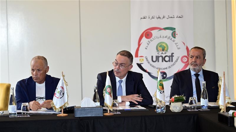 أبو ريدة يترأس اجتماع