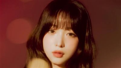 نجمة فرقة بيلي الكورية توقف أنشطتها الفنية بعد اقتحام شخص منزلها