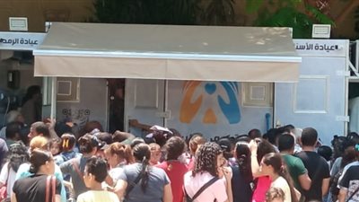 بحضور البابا تواضروس، قافلة طبية في الكنيسة الكاتدرائية لدعم صحة المرأة 