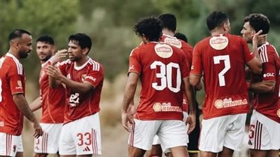 الأهلي يتقدم على البنزرتي التونسي بهدفين في الشوط الأول 