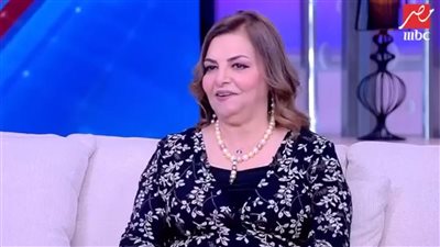 عزة لبيب: فؤاد المهندس كان عصبي أثناء العمل وبيركز في كل التفاصيل (فيديو)