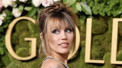 مايلي سايرس محبطة بعد فشل ألبومها الجديد Endless Summer Vacation