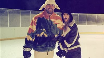 أحدث ظهور للثنائي تايلور سويفت وترافيس كيلسي (صور)