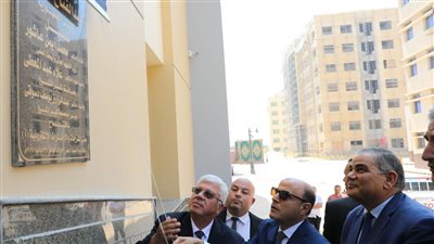 وزير التعليم العالي يفتتح عددًا من المشروعات التعليمية والصحية بجامعة كفر الشيخ