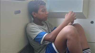 قبل لاعب البنك الأهلي، محمد صلاح يكشف عن أزمة المبيت بالناشئين 