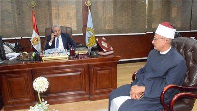 محافظ الغربية لبنات الأزهر المتفوقات: رفعتم اسم مصر عاليًا 