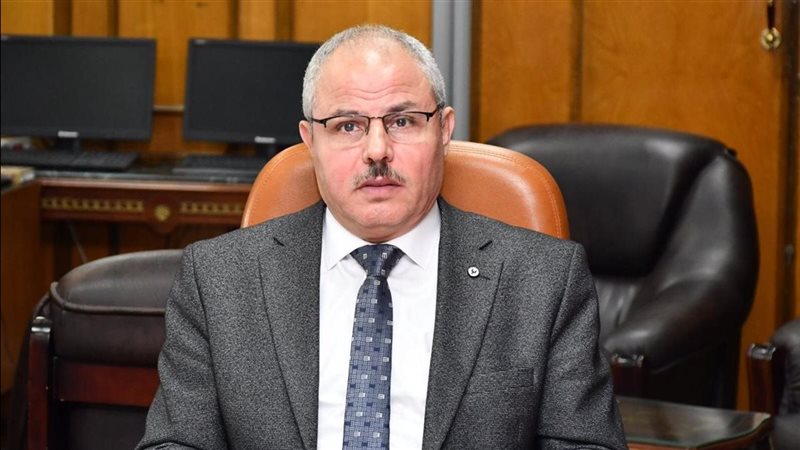 الدكتور ناصر مندور