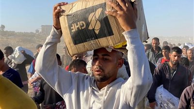 BBC: محتويات صناديق مساعدات 