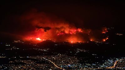 مصرع 10 من رجال الإطفاء وإجلاء 1300 مواطن، تفاصيل جديدة حول حرائق تركيا 