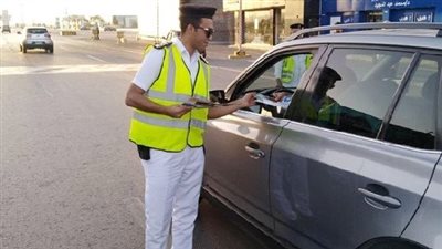 تحرير 836 مخالفة مرورية لعدم تركيب الملصق الإلكتروني 