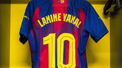 الظهور الأول لـ لامين يامال بالرقم 10 في مباريات برشلونة 
