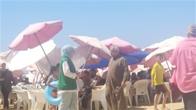 أنشطة ترفيهية وخدمات طبية على شواطئ الإسكندرية احتفالا بالعيد القومي للمحافظة
