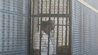 وصول سفاح المعمورة إلى محكمة جنايات الإسكندرية في جلسة النطق بالحكم