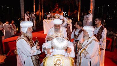  البابا تواضروس يصلي القداس مع شباب ملتقى لوجوس