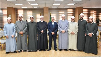  محافظ الشرقية يلتقى وفد الأزهر الشريف بمجمع البحوث الاسلامية