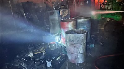 3 قرارات من النيابة بشأن حريق مصنع زيت في المرج