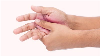 أسباب رعشة الجسم وطرق التعامل معها