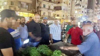 حملات ليلية لرفع الإشغالات والتعديات على حرم الطريق بالمنصورة