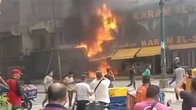 10 صور ترصد لحظة اشتعال النيران في أحد المطاعم الشهيرة بالإسكندرية 