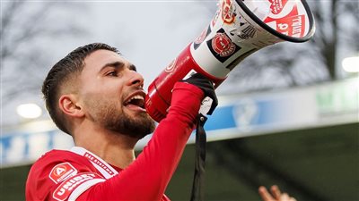 بعد انتهاء إعارته، عمر فرج يترقب قرار يانيك فيريرا بحسم مصيره فى الزمالك 