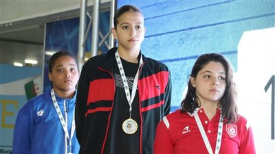 هيمنة مصرية على الميداليات الذهبية للسباحة بدورة الألعاب الإفريقية للمدارس بالجزائر