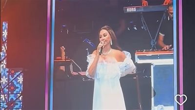 إليسا تودع زياد الرحباني بـ 